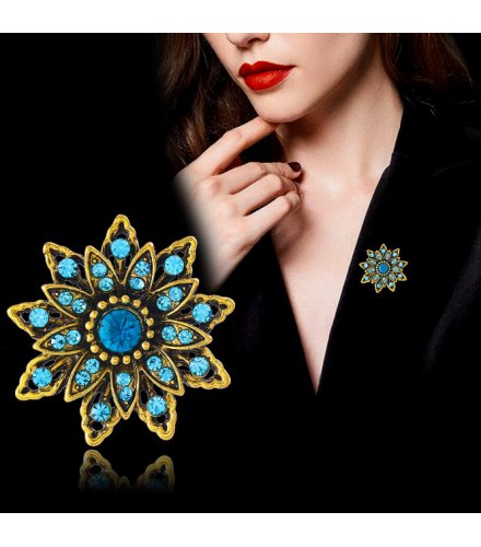 XSB292 - Ancient Gold Flower Brooch